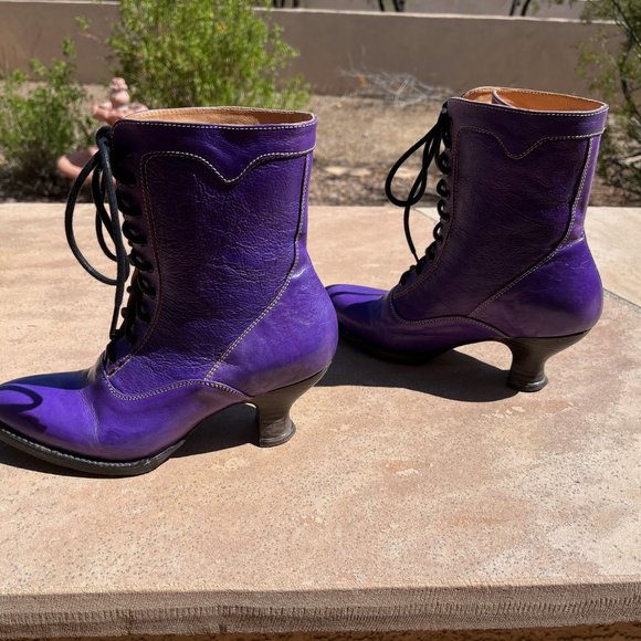 Victorian Leather Boots Oak Tree Farms - Picture 7 of 15